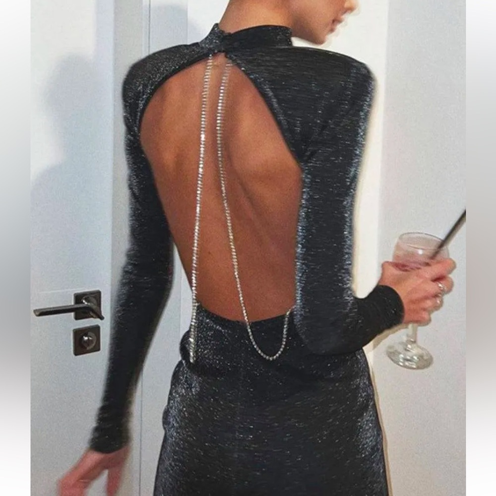 Camille Black Bodycon Dress 𝗯𝘆 𝗖𝗮𝘁𝗰𝗵𝗮𝗹𝗹 Sizs S ✨✨✨